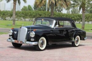 1960-mercedes-benz-300d-Adenauer-dubai-max-garage